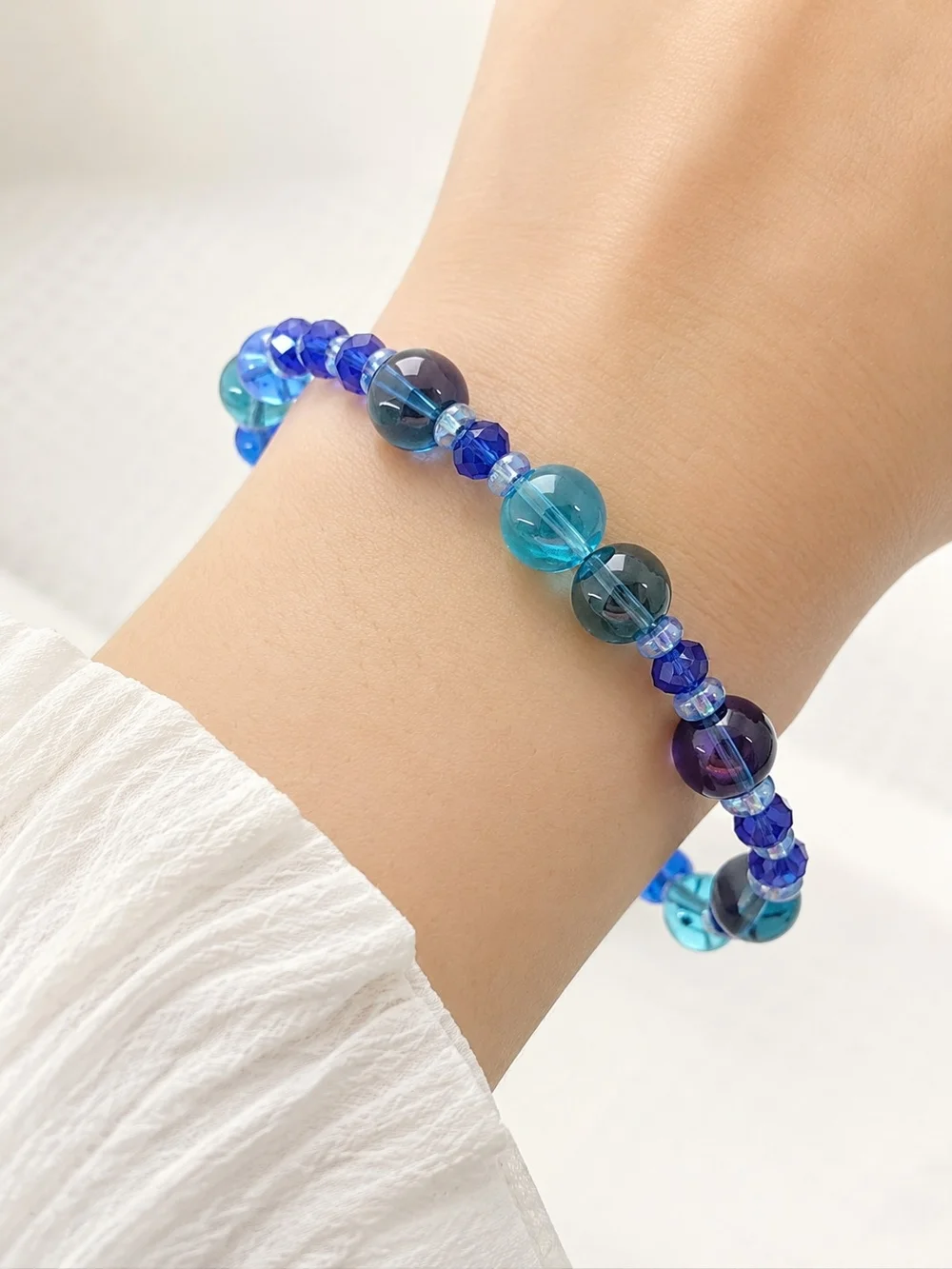 🌸2/$16🌸 Ocean Twilight Stretch Bead Bracelet – Blue Glass Beaded Bracelet